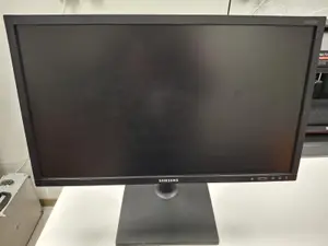 Samsung 24 S24E450D monitori (nro9)