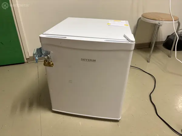 Pieni pakastin (nro 446) tila F1 Fysiologia Aula