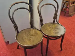 Thonet wieniläistuolit 2kpl (nro 377.) erä 5