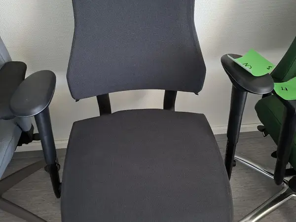 Martela Axia työtuoli harmaa nro3