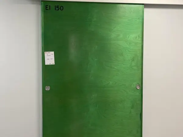 Liukuovi (nro 173) tila E1 Röntgen 150