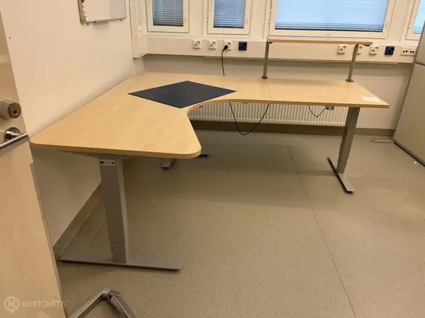 ISKU SÄHKÖPÖYTÄ (nro 161) tila E2 ortopedia 018
