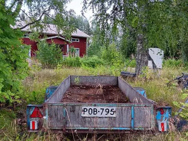 Peräkärry, omavalmiste