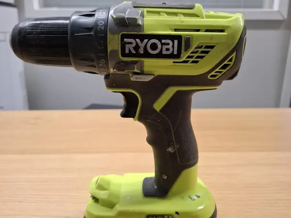 RYOBI 18 V akkuporakone