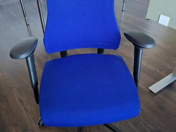 Martela Axia työtuoli sininen nro7