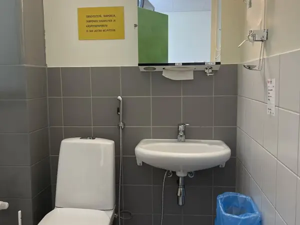 WC-kalusteet (nro 94) tila F1 Fysiologia 034