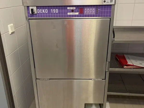 DEKO 190 (nro 89) tila E2 Dialyysi 042b