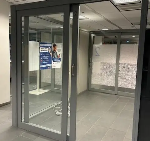 Lasiseinäelementti työskentelytila