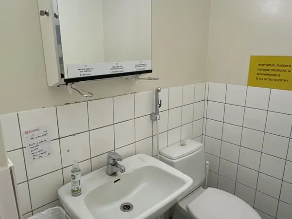 WC-kalusteet (nro 3) tila D1 vuodeosasto 177
