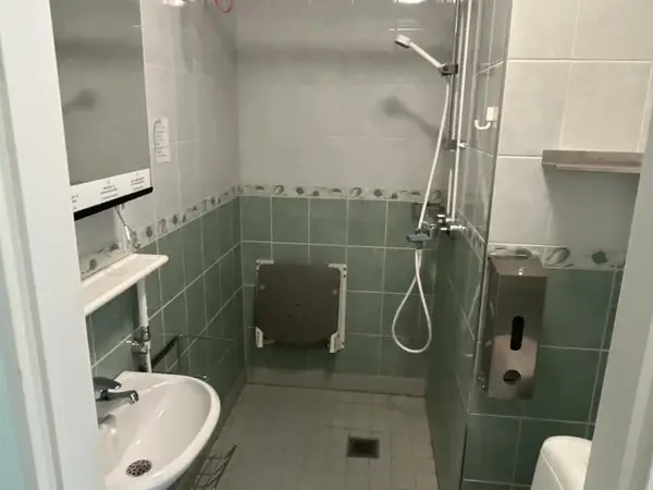 WC-kalusteet (nro 281) tila D1 vuodeosasto 155