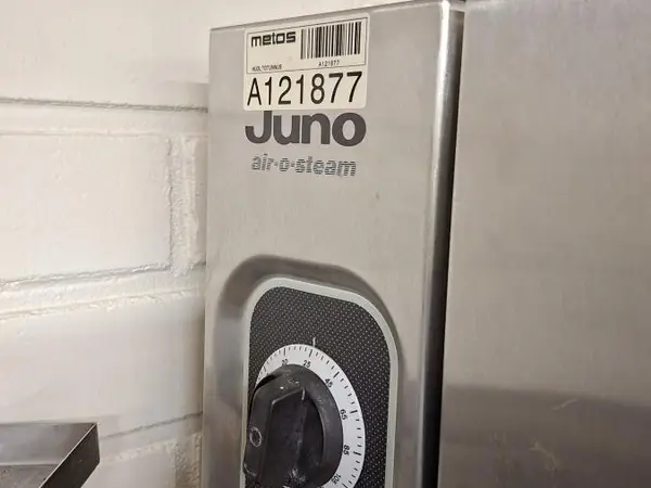 Juno air-o-steam -uuni