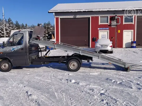 Mercedes-Benz Sprinter 311 CDI Ritiläauto
