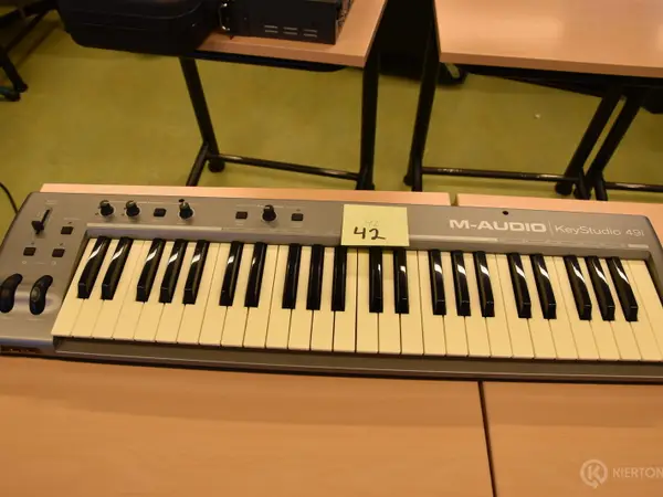 Midi-koskettimet