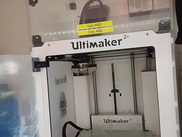3D-tulostin (Ultimaker 2+) #16