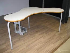 Pöytä